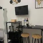Golden شقة