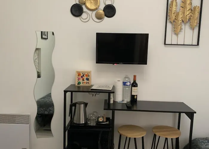 Lägenhet Golden Paris