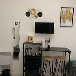 Apartment Golden Paris
