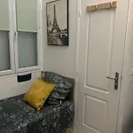 Golden Apartment *