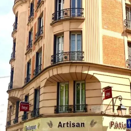 Golden Apartment *